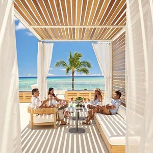 outrigger reef waikiki beach resort voyager