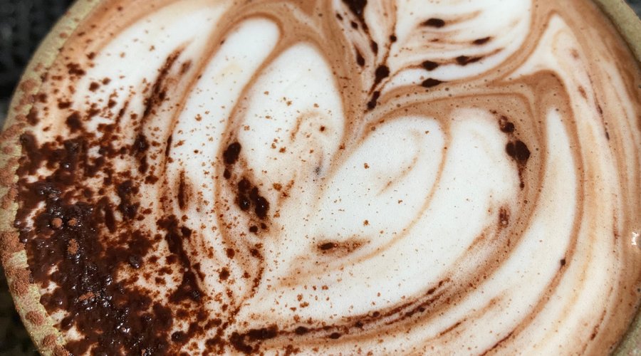 Hot chocolate latte art