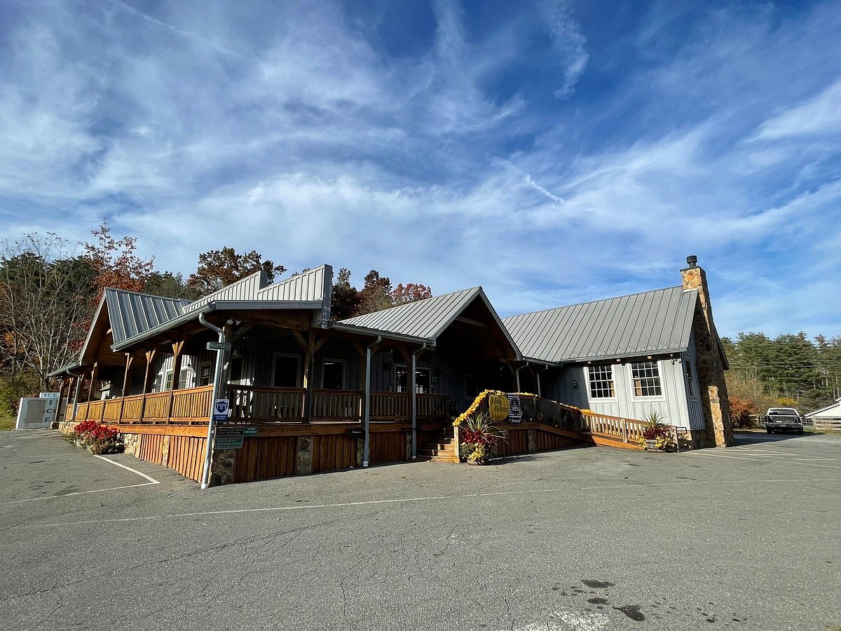 Montebello Resort - Blue Ridge Parkway