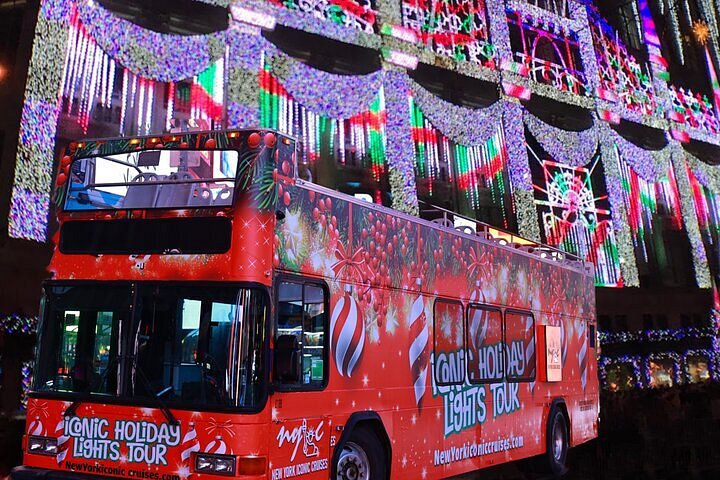 Macy's Herald Square unwraps its 2022 holiday window displays
