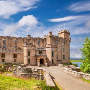 Dunvegan Castle: Invading hordes help secure the MacLeods' Skye