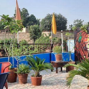 Prachtige dakrestaurant met uitzicht op het fort en de stad.