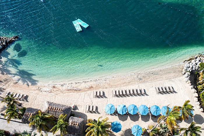 17 Best Beach Bags Serving Peak Summer Vibes in 2023
