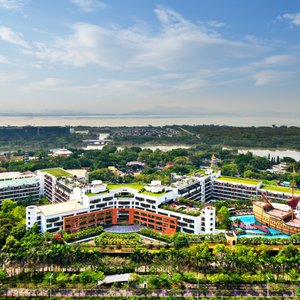 Welcome to InterContinental Shenzhen, located near themed parks