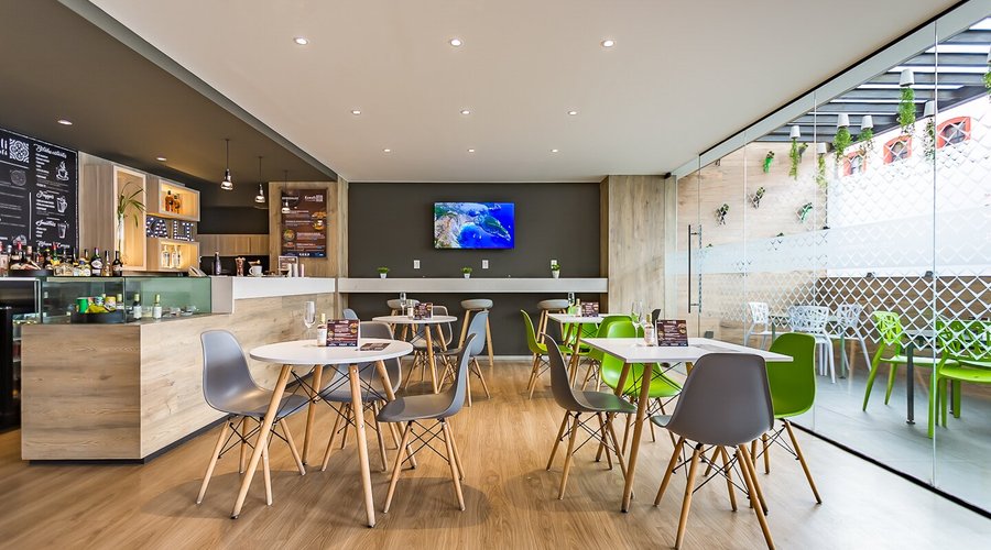 Kolami Café. 