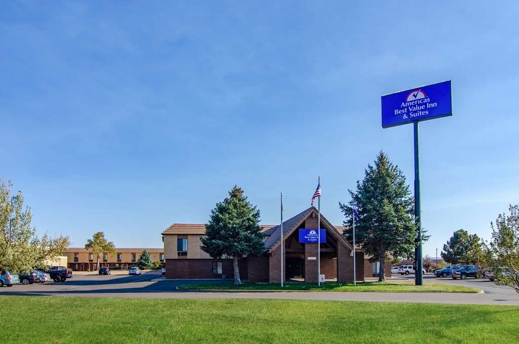 AMERICAS BEST VALUE INN & SUITES FT. COLLINS E AT I-25 - Prices & Hotel ...