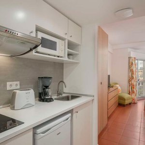 Standard Room kitchenette