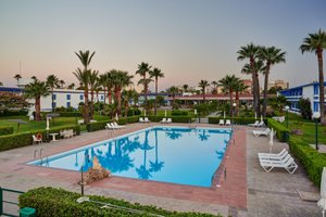 Piscina y playa
