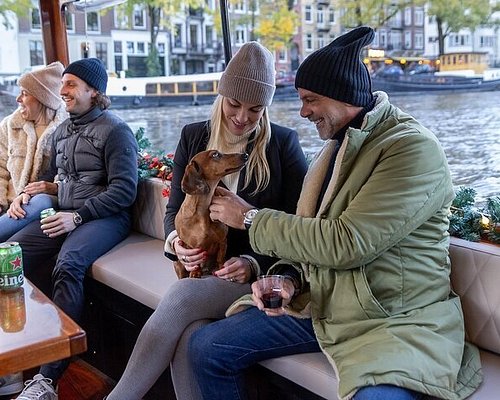 アムステルダムの豪華なライブガイド付き運河クルーズ (船内バー付き)