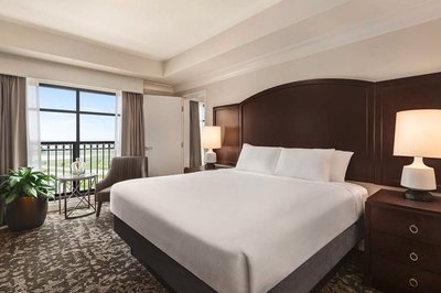 Hotel photo 6 of Embassy Suites by Hilton Orlando Lake Buena Vista South.