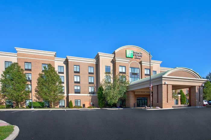 Holiday Inn Express & Suites Rochester Webster $111 ($̶1̶2̶6̶) - Prices 