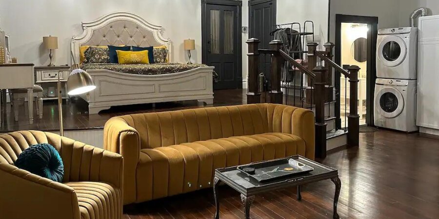 The Vaudeville Loft Suit formerly the Mercantile Hall Stage 2nd Floor