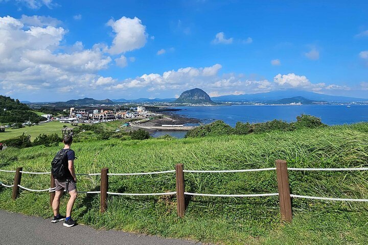 2024 (Jeju Island) Recorrido en autobús por Jeju West Course (almuerzo ...