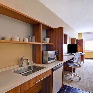 Home2 Suites by Hilton Albuquerque/Downtown-University, hotel in Albuquerque