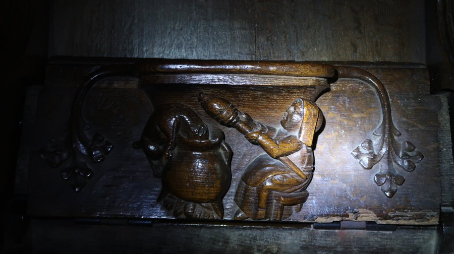 Misericord in the Chancel Stalls - the set probably came from Cirencester Abbey after the Dissolution