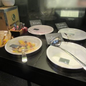 Frühstücksbüffet im Frühstücksraum