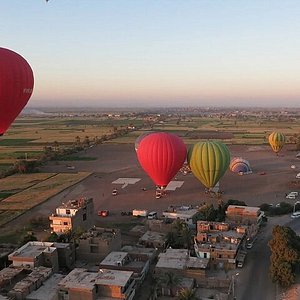 Pylon Racing, Hot-Air Balloons Included in New Microsoft Flight