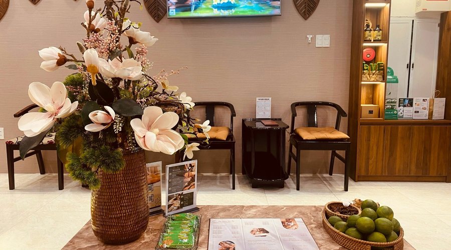Healthy Spa - The best spa & massage in danang, no tip, cheap price, promotion, discount, massage body, massage foot, sauna, shampoo, hair wash, near my khe beach, an thuong, discount. 49 Le quang dao.