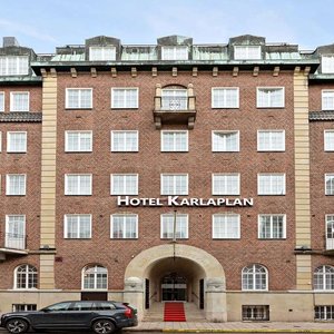 Exterior BW Karlaplan