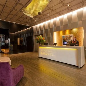 100 Luxury Suites Reception