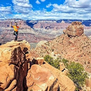 Love's Travel Stop - 1055 N Grand Canyon Blvd - Williams, AZ