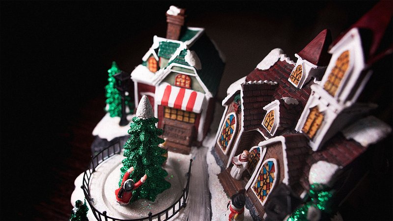 Gingerbread house display