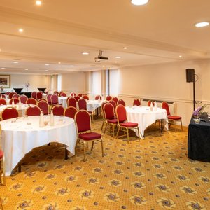 Kensington Suite - Cabaret Layout