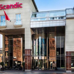 Scandic Plaza Umea Outside entrance wide