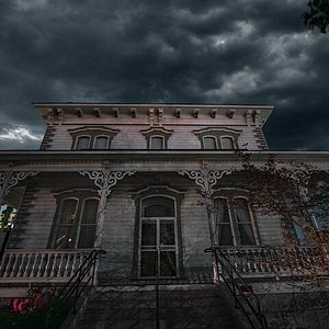 haunted house tour virginia city