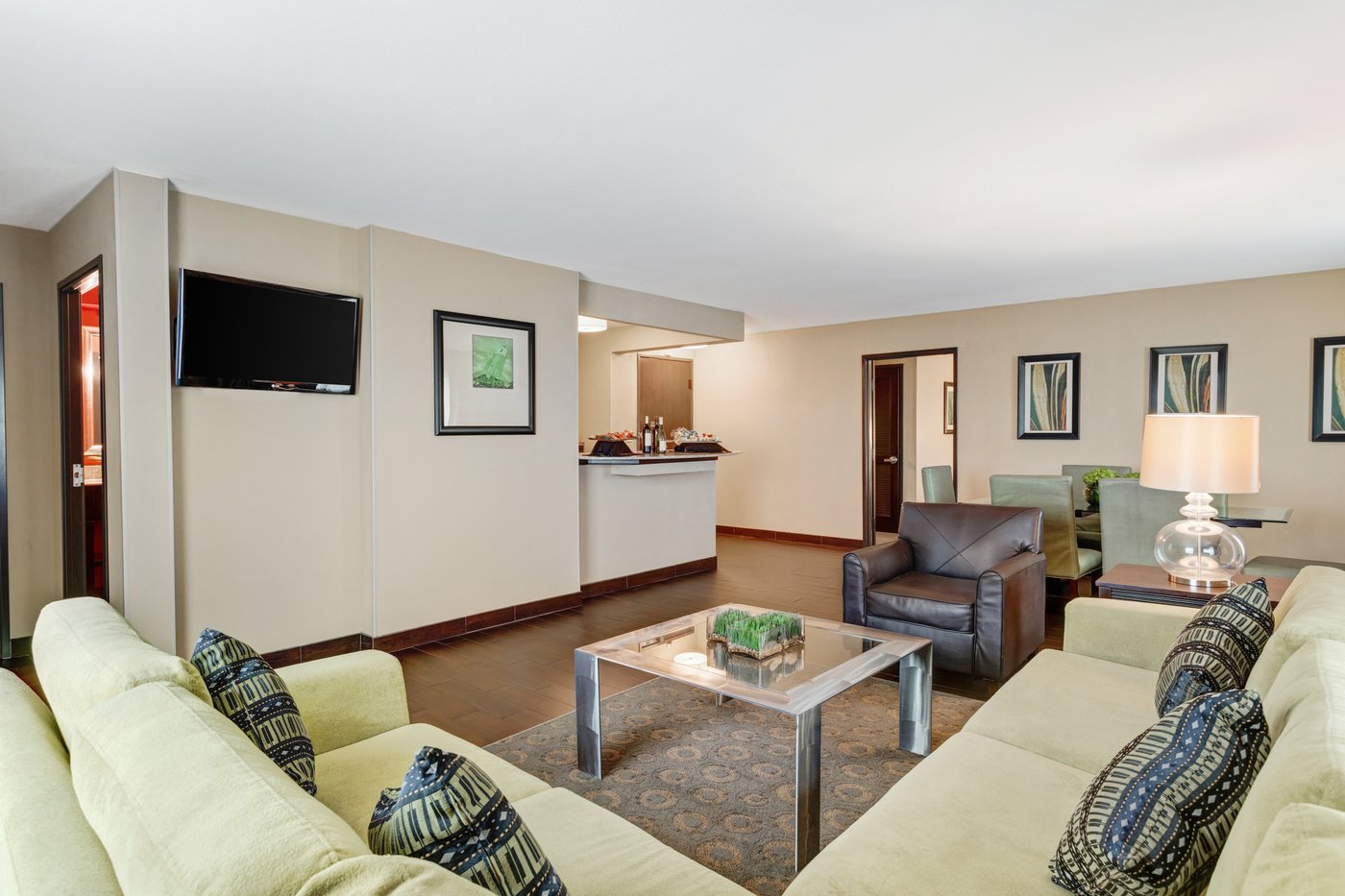 CROWNE PLAZA HOUSTON GALLERIA AREA, AN IHG HOTEL $99 ($̶1̶6̶2̶ ...