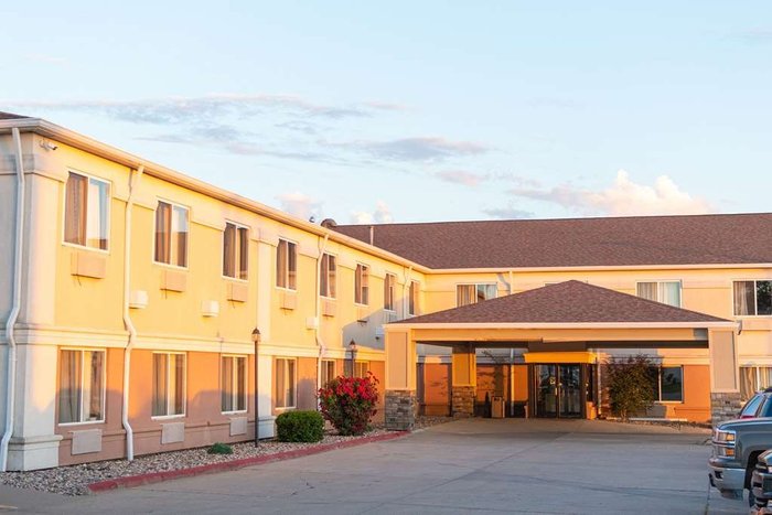 COMFORT INN SIOUX CITY $90 ($̶1̶3̶2̶) - Prices & Hotel Reviews - IA