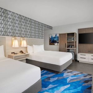 Queen/Queen Guest Room