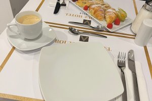 Khách du lịch