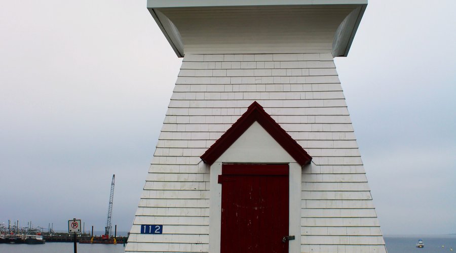 Digby Pier Lighthouse 