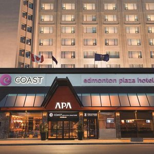 Coast Edmonton Plaza Hotel by APA Exterior