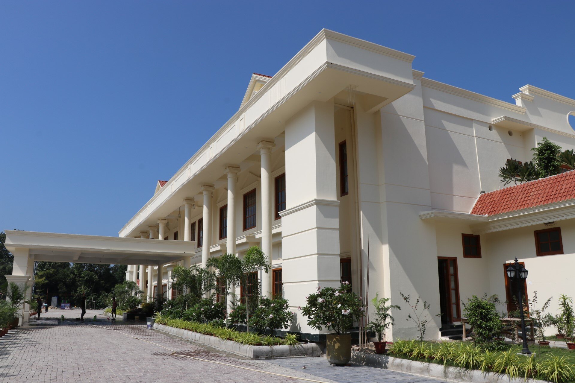 ROYALE DE CASA RESORT KAZIRANGA (Kaziranga N.C., Hindistan) - Otel ...