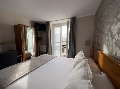 TIMHOTEL MONTMARTRE (AU$167): 2023 Prices & Reviews (Paris, France ...