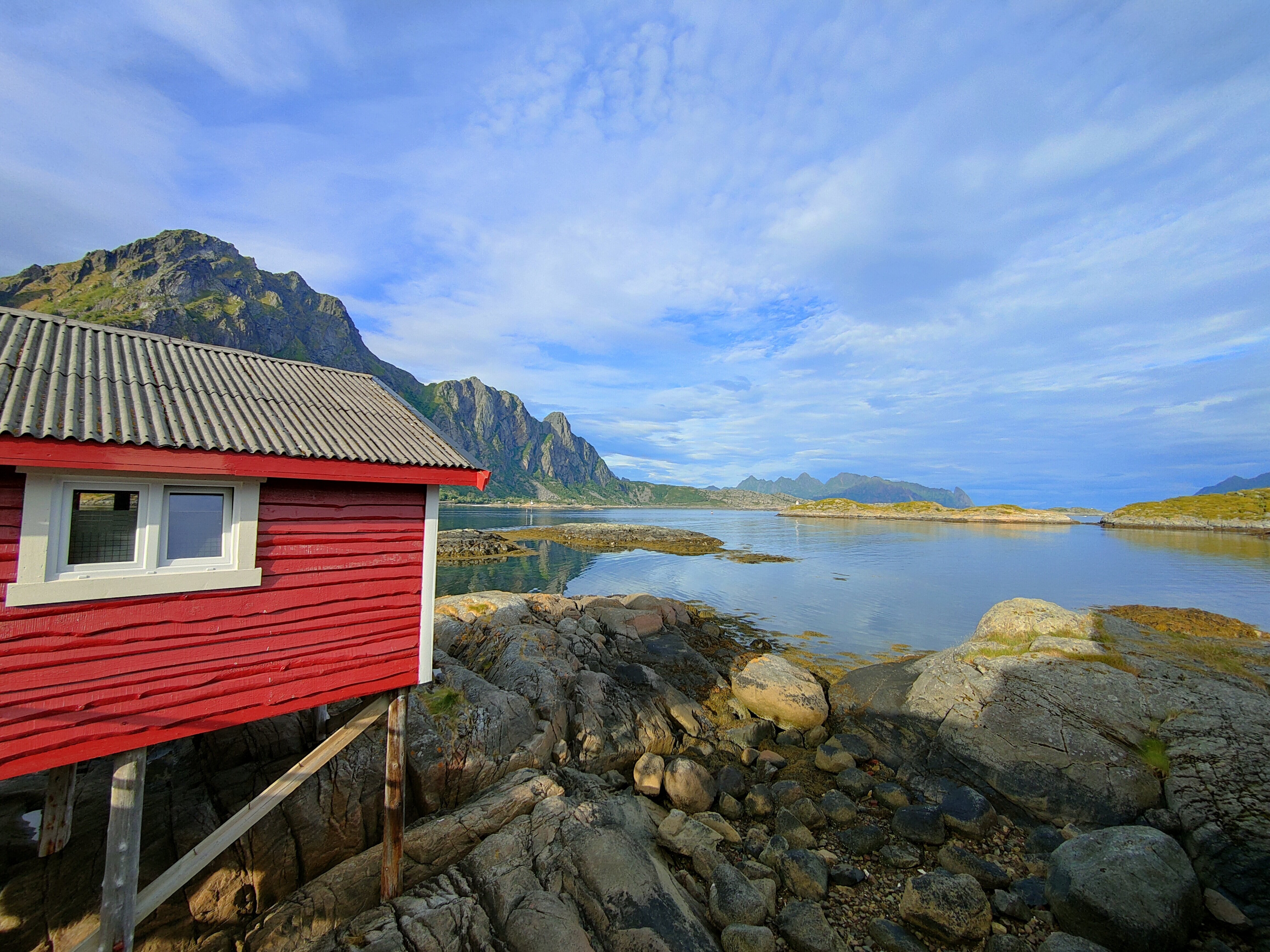 SVINOYA RORBUER $107 ($̶1̶5̶1̶) - Prices & Hotel Reviews - Svolvaer, Norway