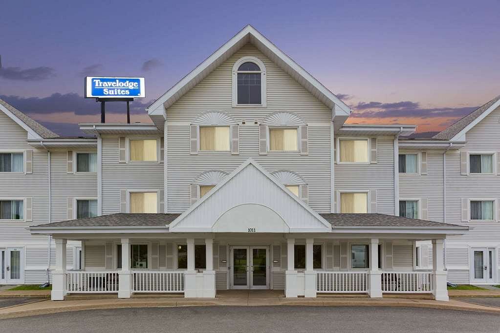 Hôtel À vendre — 1155 Fairville Blvd, Saint John, New Brunswick, Canada, Canada