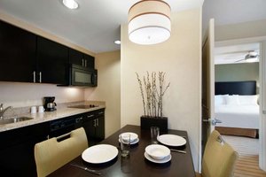 Room & Suite