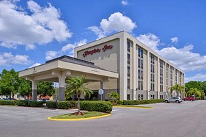 Hampton Inn closest to Universal Orlando in Orlando