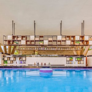 Pool Bar