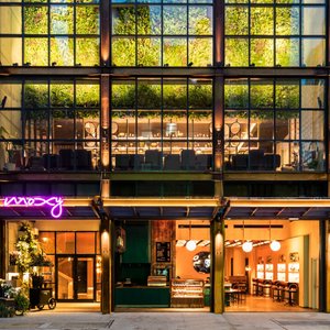 Moxy NYC Chelsea Exterior