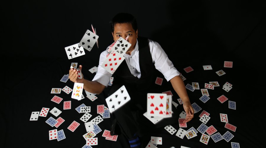 Magic Hawaii Show with Mark Mauricio