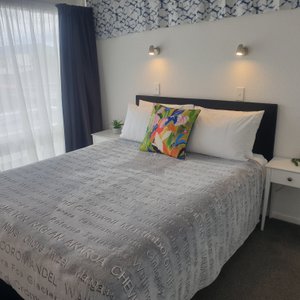 Two Bedroom - Lake View - Bedroom