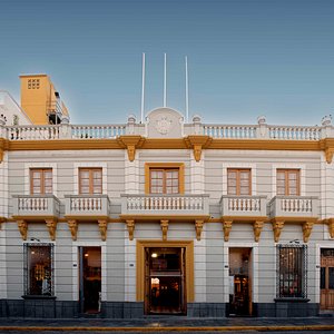 Fachada de nuestro Hotel Boutique Ariquepay 4 estrellas en el centro de la ciudad de Arequipa, a 1 cuadra de la Plaza de Armas