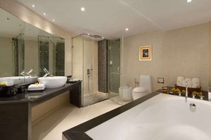 Room & Suite