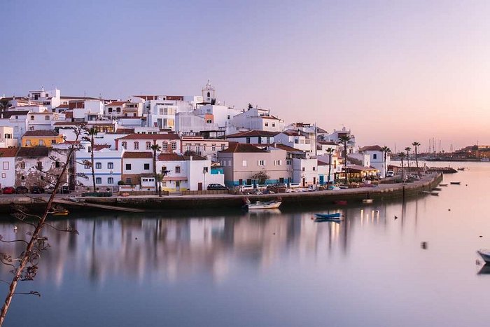 Restaurante vista Mar em espaço único na Marina de Portimão