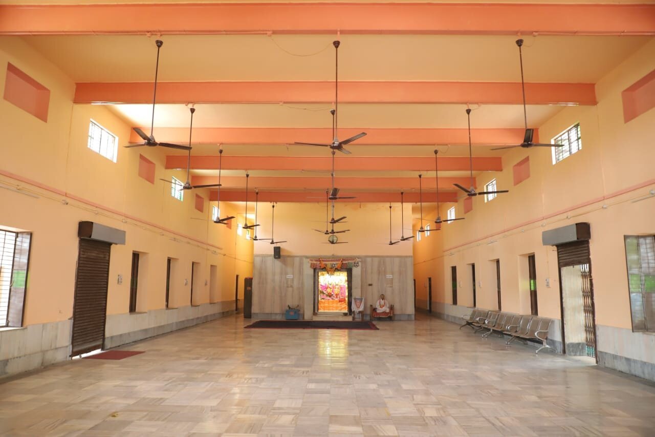 RADHA MADHAV ASHRAM VRINDAVAN Vrindavan India Foto S Reviews En   Hall 