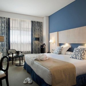 668827 Guest Room